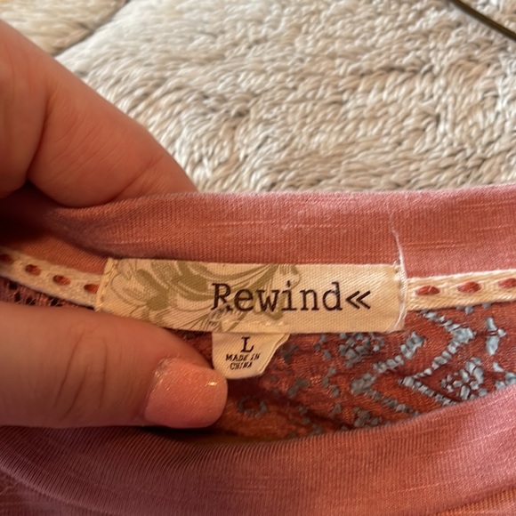 Pink top - Picture 3 of 3